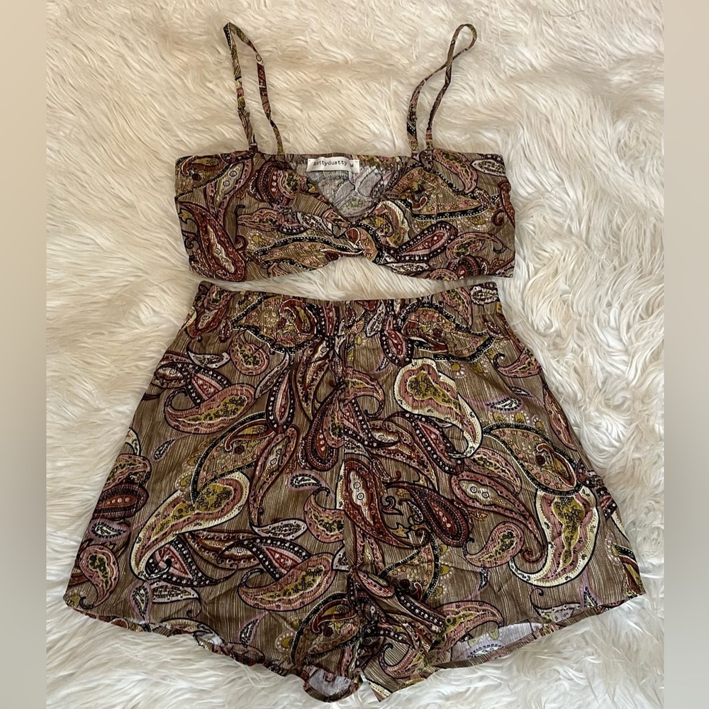 Rusttydustty Paisley Print Tube Top / Cami & High Waisted Shorts & Kimono Set - Picture 4 of 15